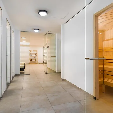 Ostseeallee Ostseeallee 3-19 דירה 4*